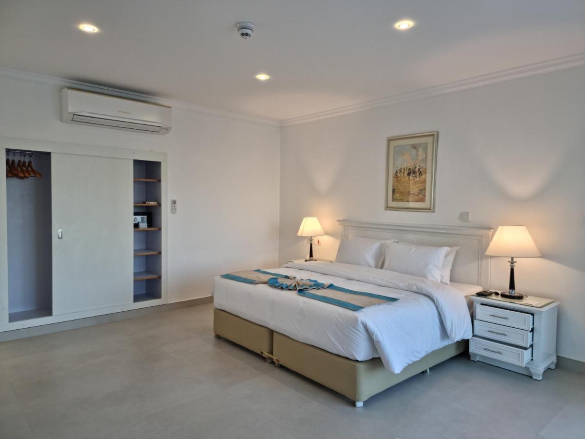 Holiday Beach Resort ดิบบา ภายนอก รูปภาพ