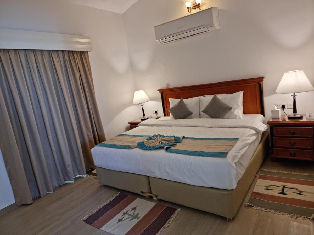 Holiday Beach Resort ดิบบา ภายนอก รูปภาพ